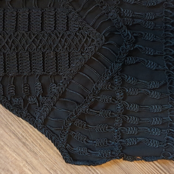 H&M boho braided crop top in black - Picture 3 of 5